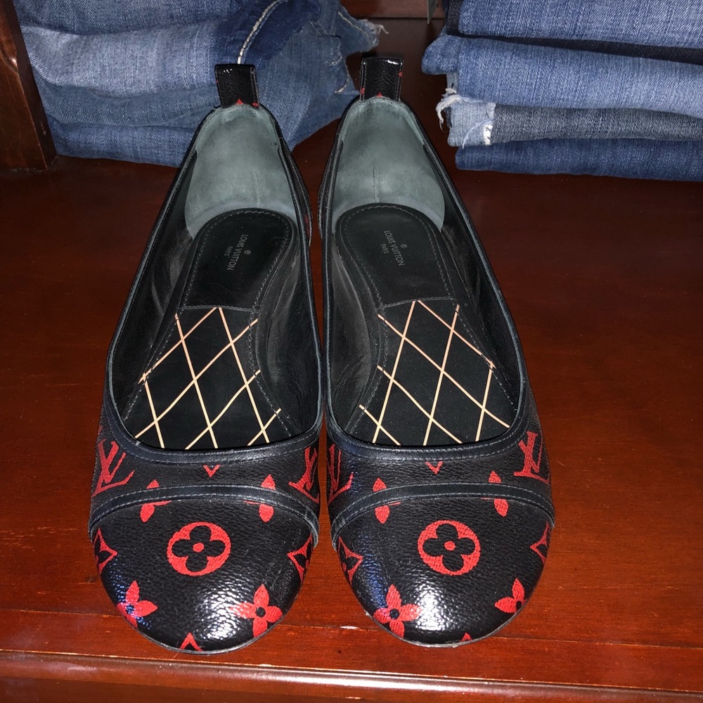 Louis Vuitton flats